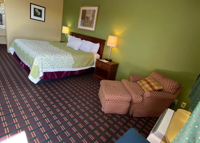Innkeeper Motel 3*